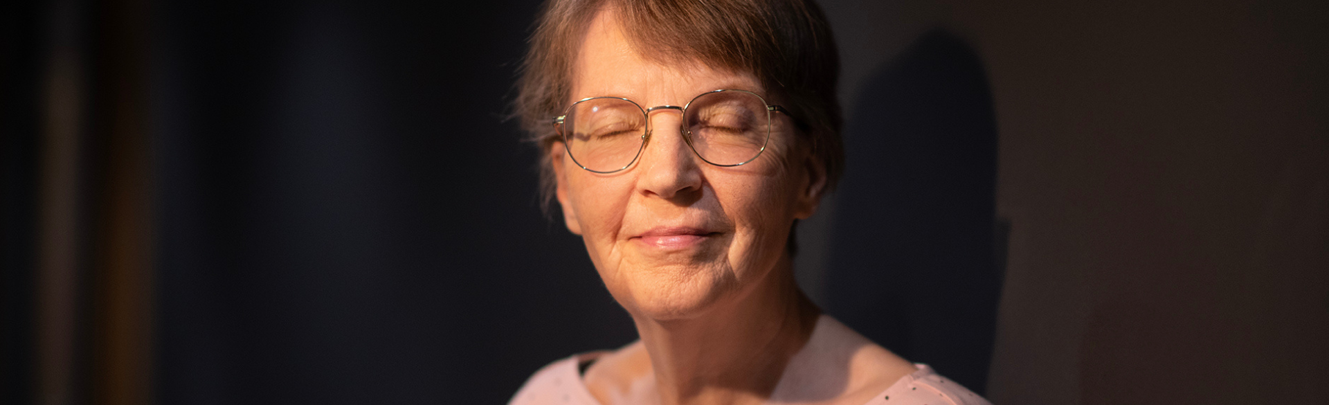 Porträtfoto der Lyrikerin, Autorin und Übersetzerin Renate Schmidgall.